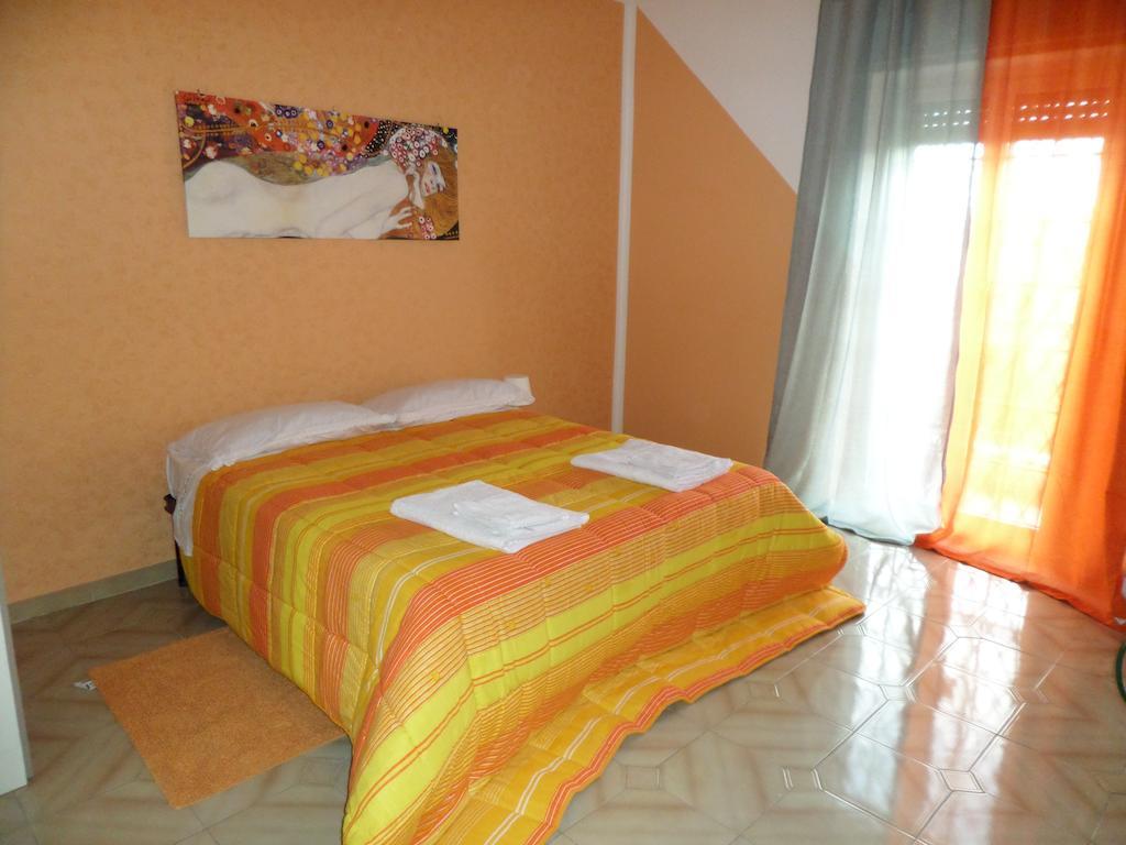 B&B Villino Lory Marino Szoba fotó
